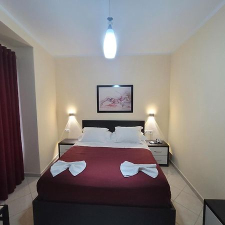 Haris Hotel Vlora Kültér fotó