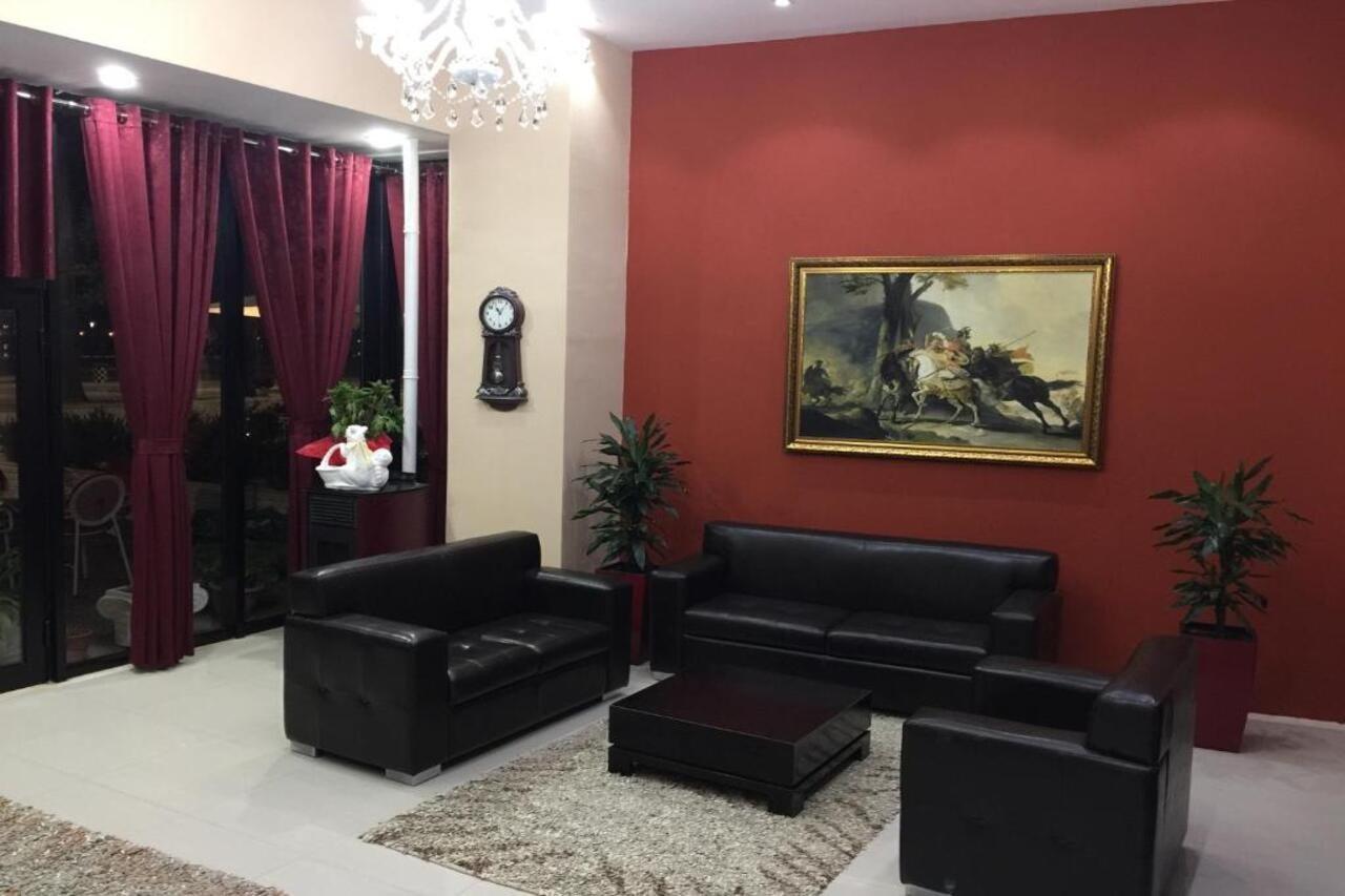 Haris Hotel Vlora Kültér fotó