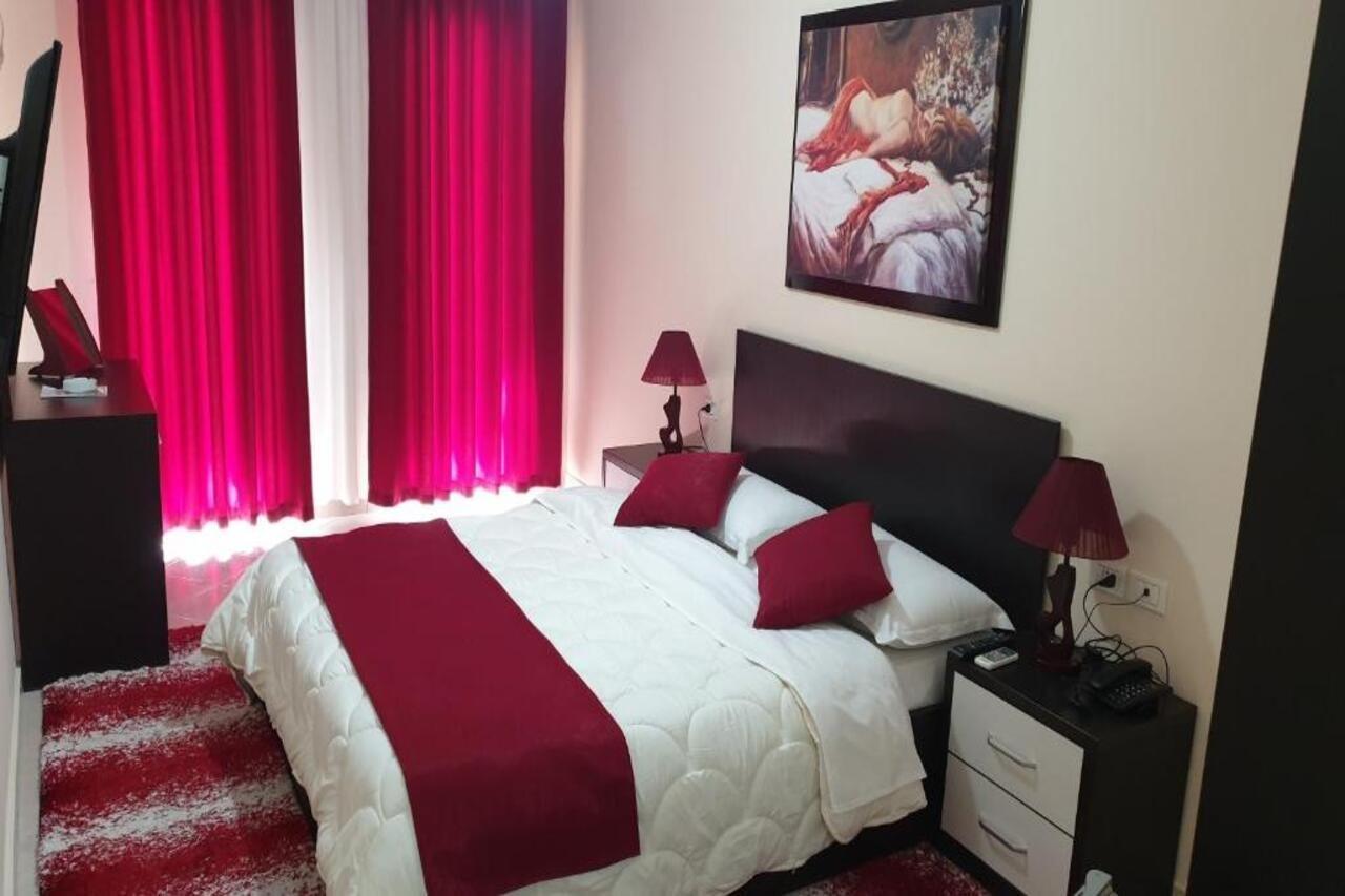 Haris Hotel Vlora Kültér fotó
