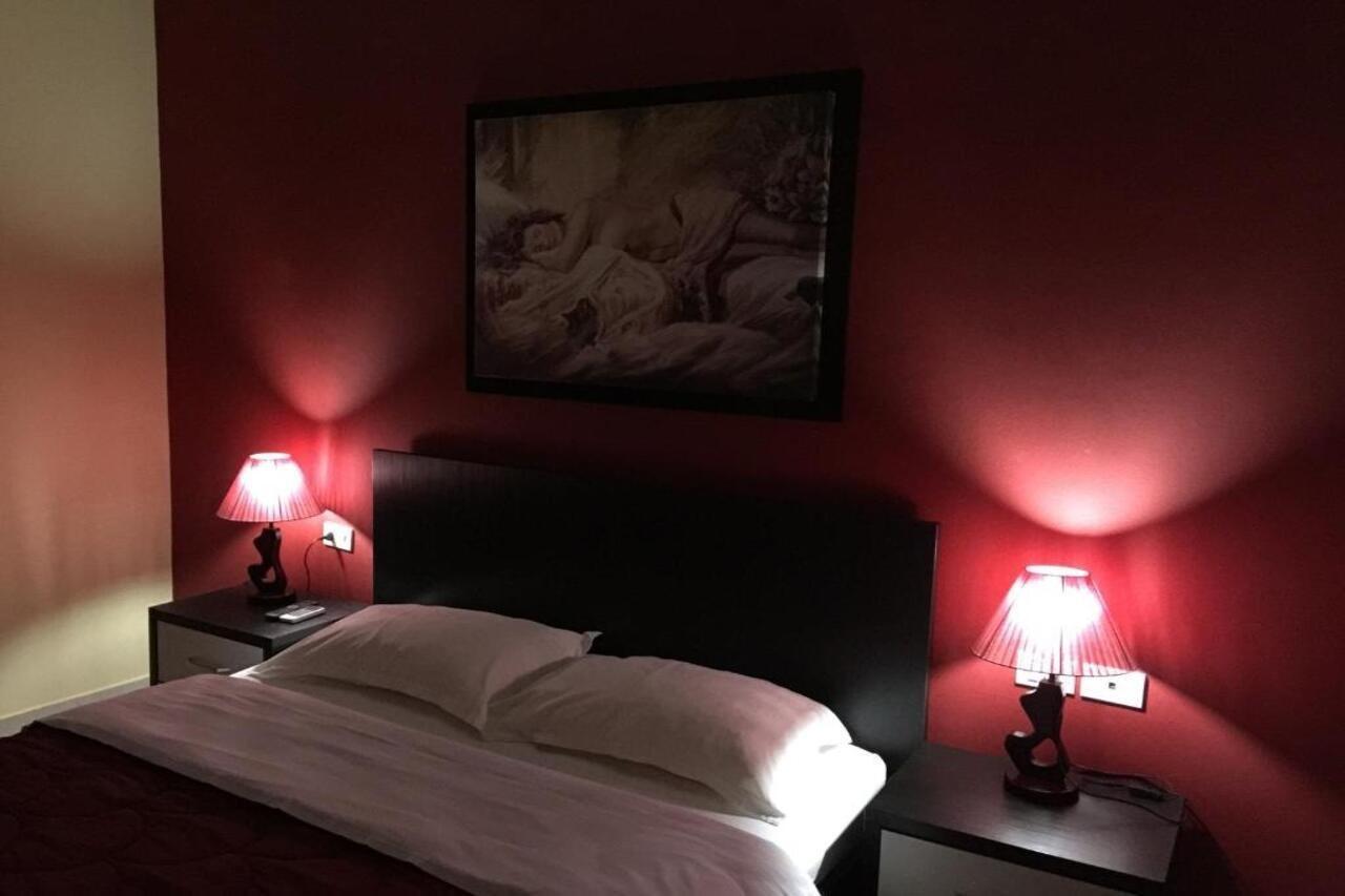 Haris Hotel Vlora Kültér fotó