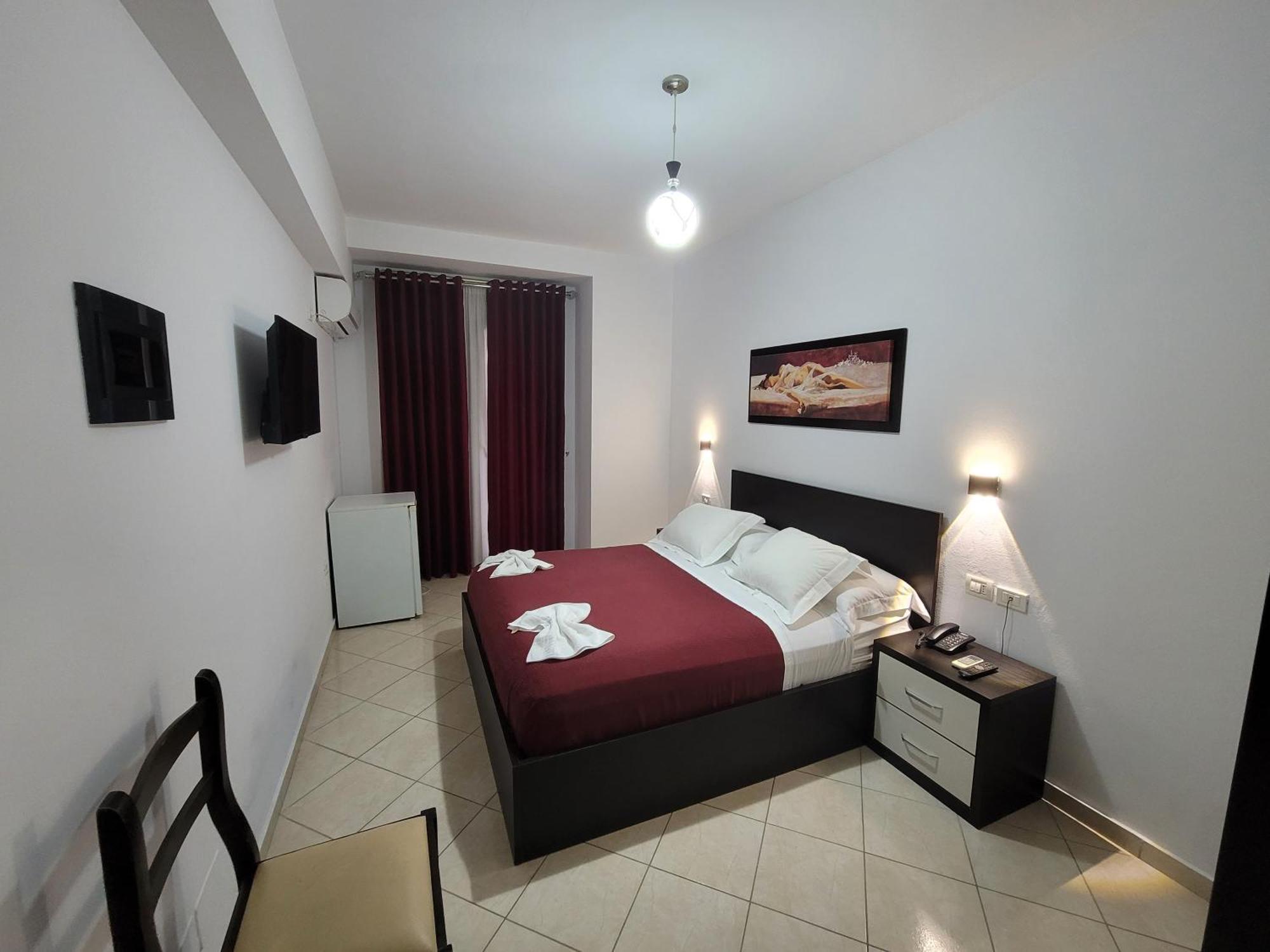 Haris Hotel Vlora Kültér fotó