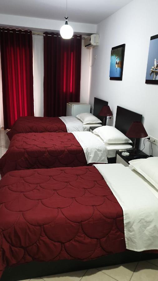 Haris Hotel Vlora Kültér fotó